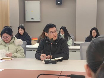 坚守初心 笃定前行